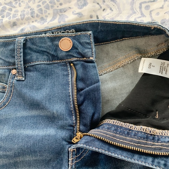 LAST CHANCE- High Waisted Maurice’s Skinny Jeans - Picture 5 of 7